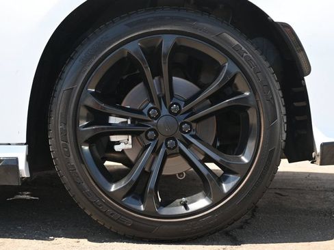 Used 2021 Dodge Charger R/T RWD image 9