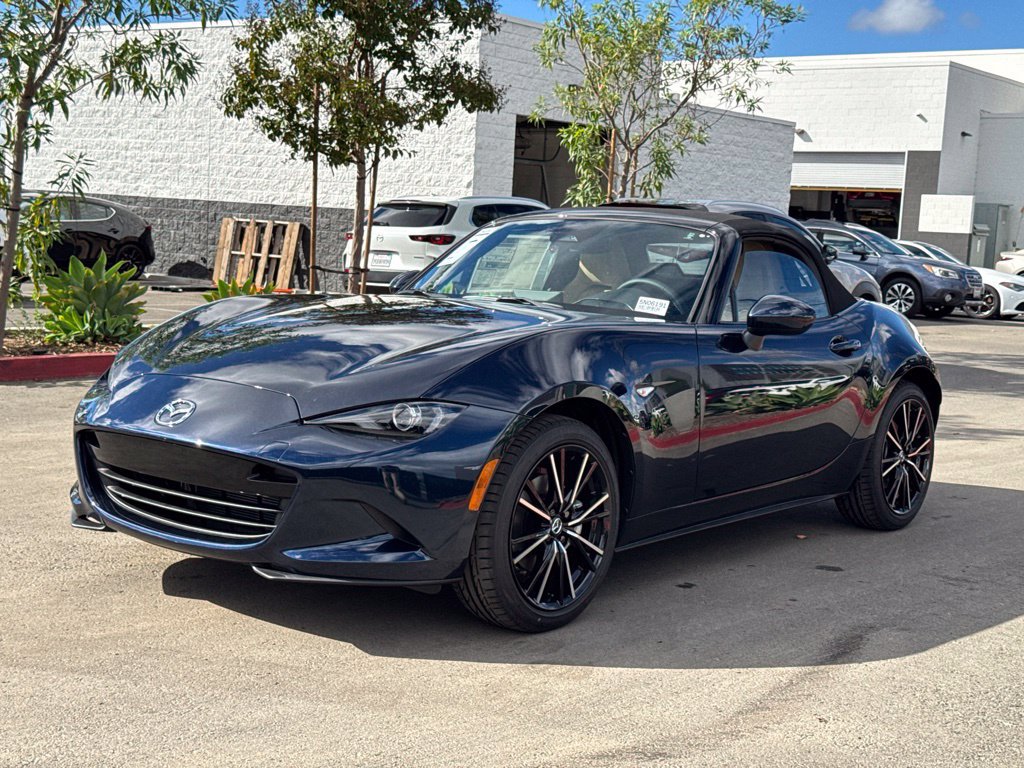 New 2026 MAZDA MX-5 Miata Grand Touring RWD image 5