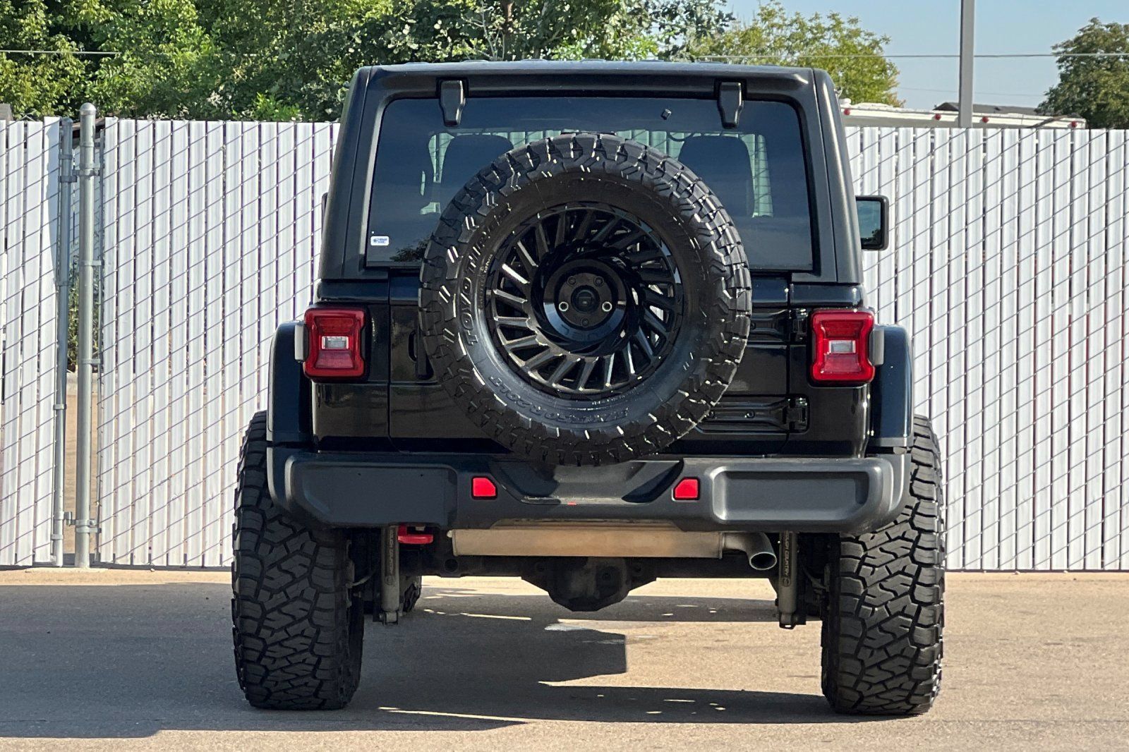 Used 2021 Jeep Wrangler Unlimited Rubicon w/ Uconnect 4C Nav & Sound Group AWD/4WD image 5
