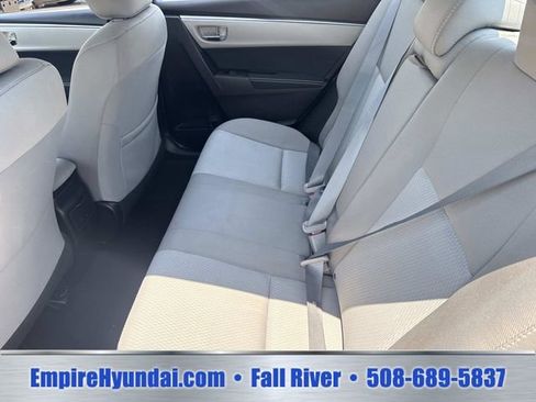 Used 2016 Toyota Corolla LE FWD image 14