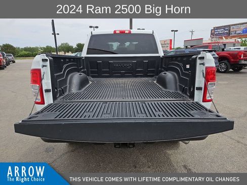 Used 2024 RAM 2500 Big Horn AWD/4WD image 18