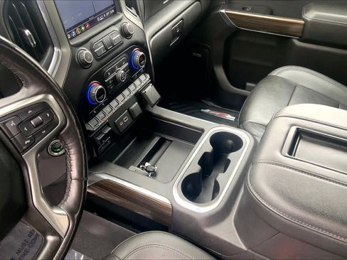 Used 2021 Chevrolet Silverado 1500 LT Trail Boss w/ Convenience Package II AWD/4WD image 17