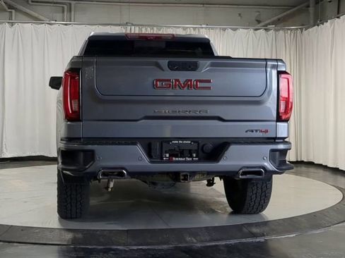 Used 2020 GMC Sierra 1500 AT4 w/ AT4 Premium Package AWD/4WD image 7