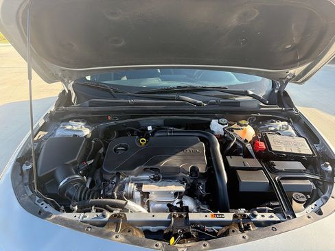 Used 2025 Chevrolet Malibu LT FWD image 29