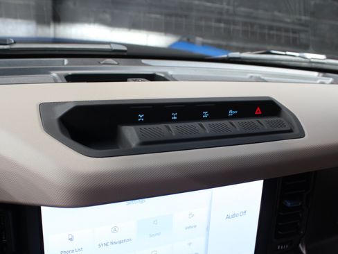 Used 2023 Ford Bronco Wildtrak AWD/4WD image 75