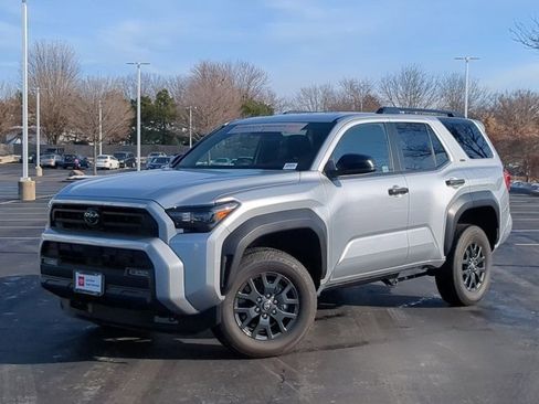 Certified 2025 Toyota 4Runner SR5 image 2