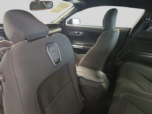 Used 2019 Ford Mustang Coupe RWD image 26