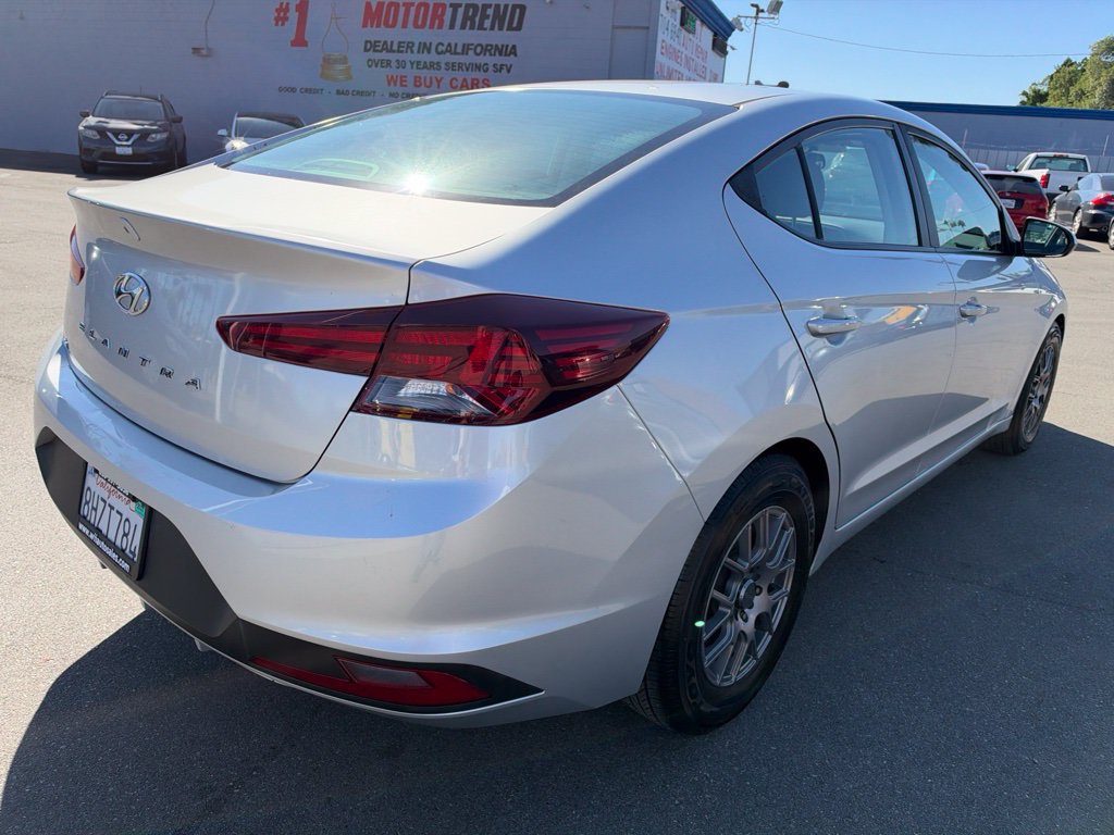 Used 2019 Hyundai Elantra SE FWD image 5