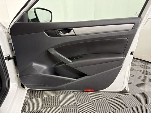 Used 2014 Volkswagen Passat 1.8T image 12