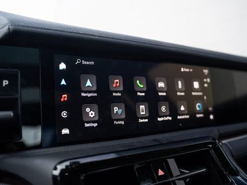 Certified 2025 Porsche Panamera 4 AWD/4WD image 24