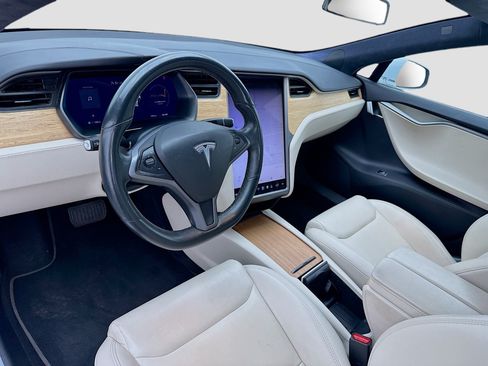 Used 2020 Tesla Model S Long Range AWD/4WD image 7