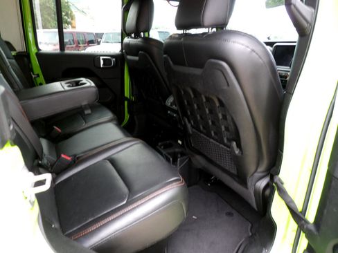 Used 2021 Jeep Gladiator Mojave image 11