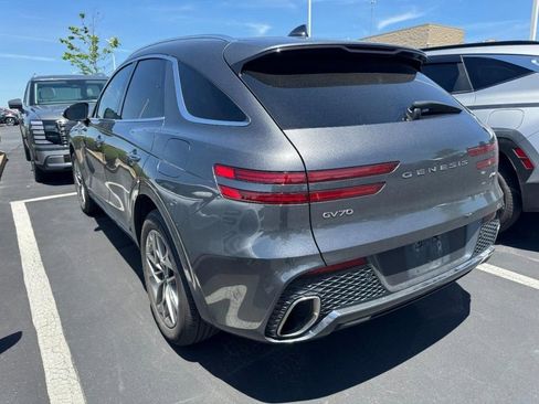 Used 2022 Genesis GV70 2.5T w/ Select Package AWD/4WD image 4