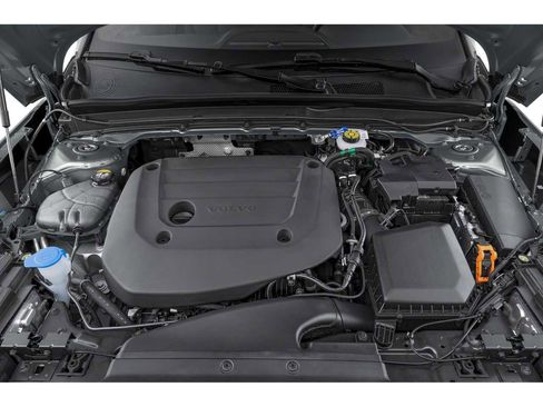 Used 2024 Volvo XC40 B5 Ultimate w/ Protection Package Premier image 16