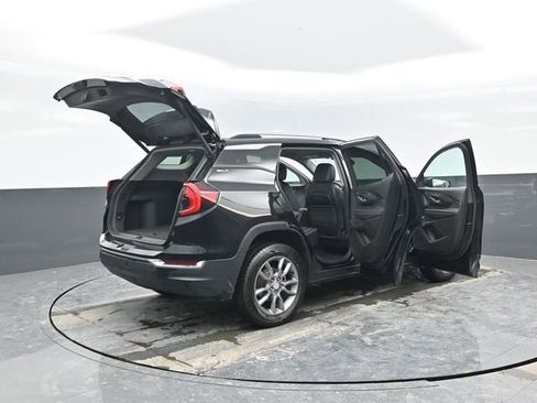 Used 2023 GMC Terrain SLT image 37