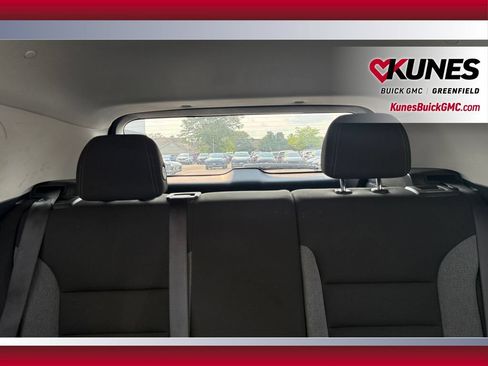 Used 2025 Chevrolet TrailBlazer LT AWD/4WD image 18
