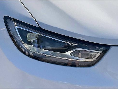 New 2026 Chrysler Pacifica Pinnacle image 13