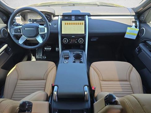 New 2026 Land Rover Discovery Dynamic SE AWD/4WD image 9