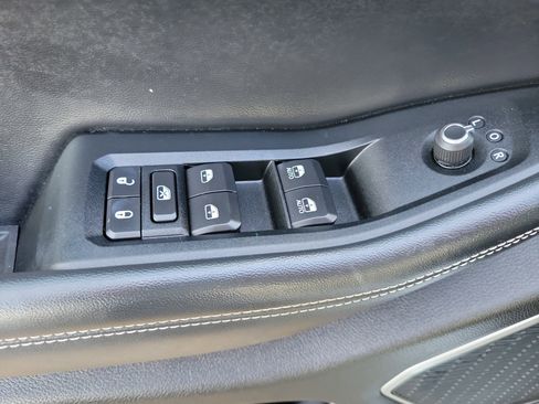 Used 2021 Jeep Grand Cherokee L Altitude image 17