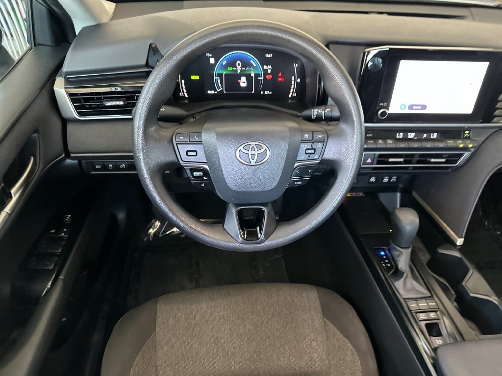 Used 2025 Toyota Camry LE FWD image 13