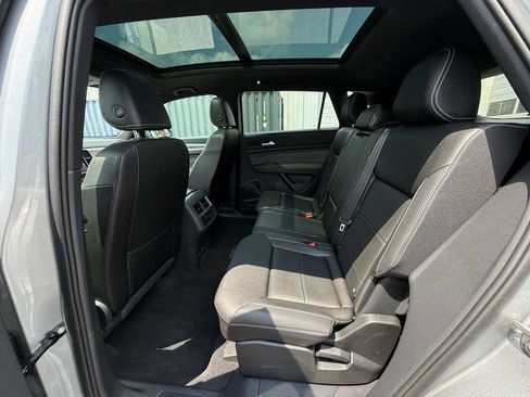 Used 2023 Volkswagen Atlas Cross Sport SE w/ Panoramic Sunroof Package FWD image 24