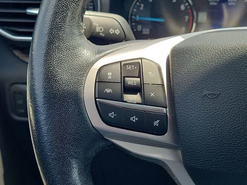 Used 2021 Ford Explorer Limited w/ Equipment Group 301A AWD/4WD image 27