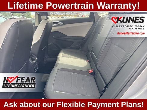 Used 2025 Volkswagen Taos SE image 23