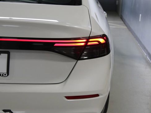 Used 2024 Honda Accord EX image 40