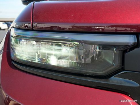 New 2025 Jeep Grand Cherokee Limited w/ Black Appearance Package image 17