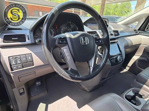 Used 2014 Honda Odyssey Touring image 27