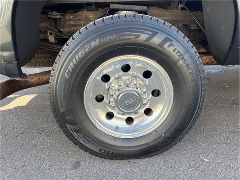 Used 2004 Ford F250 XLT image 7