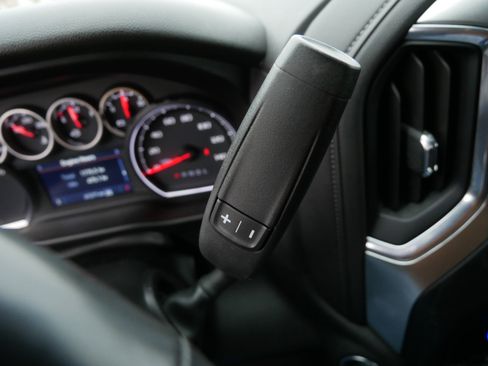 Used 2020 Chevrolet Silverado 1500 LT w/ All-Star Edition image 29