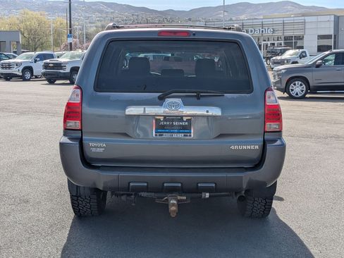 Used 2007 Toyota 4Runner SR5 image 4