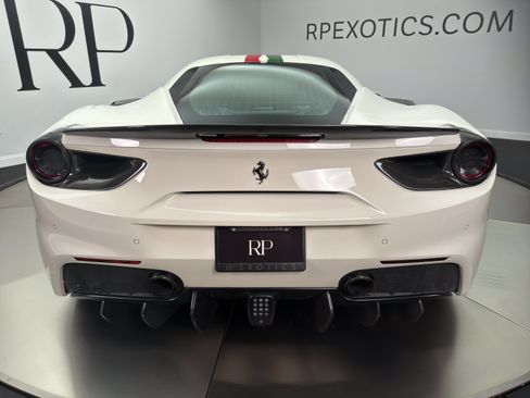 Used 2016 Ferrari 488 GTB RWD image 14