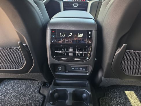 New 2026 Jeep Grand Cherokee L Limited AWD/4WD image 24