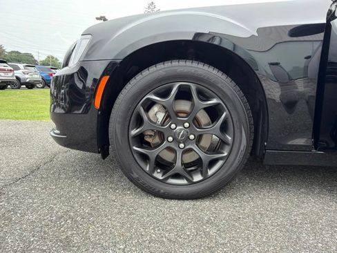 Used 2023 Chrysler 300 Touring w/ Sport Appearance Package AWD/4WD image 25
