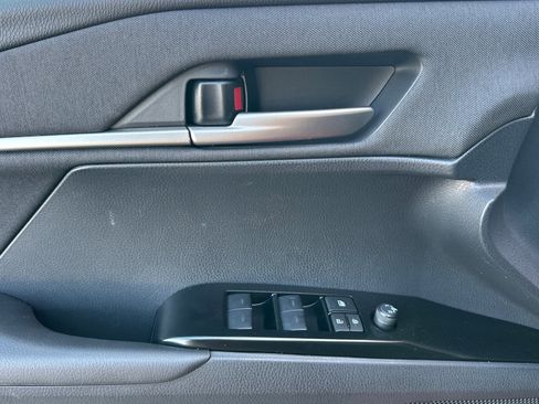 Used 2026 Toyota Camry LE image 11