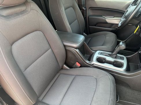 Used 2018 Chevrolet Colorado LT w/ LT Convenience Package RWD image 33