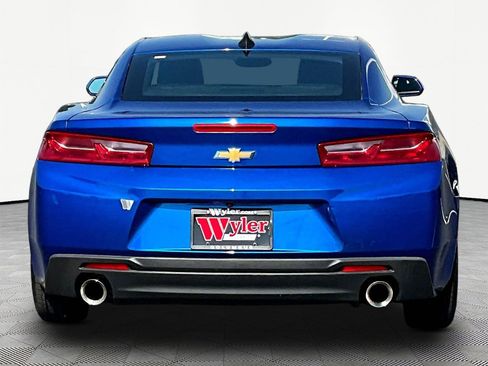 Used 2016 Chevrolet Camaro LT RWD image 5