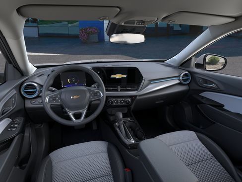 New 2026 Chevrolet Trax LT FWD image 39