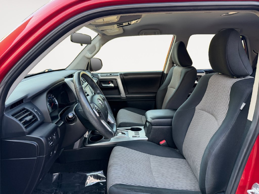 Used 2015 Toyota 4Runner SR5 AWD/4WD image 14
