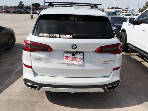 Used 2019 BMW X5 xDrive50i w/ M Sport Package image 9