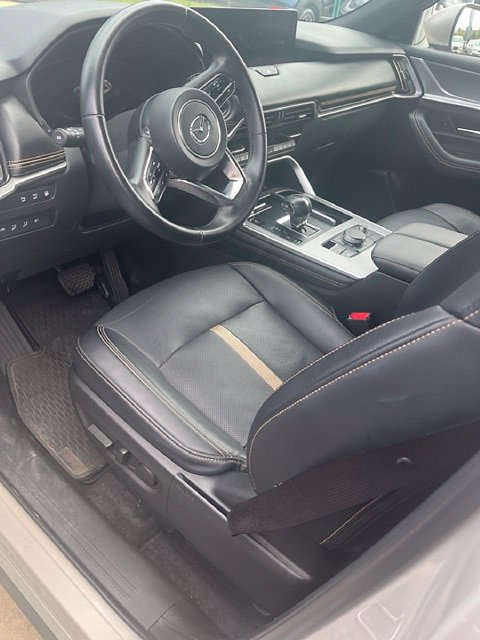 Certified 2024 MAZDA CX-90 Plug-In Hybrid w/ Premium Plus AWD/4WD image 24