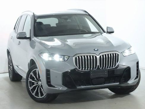 Used 2025 BMW X5 xDrive40i image 2