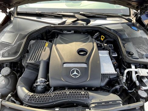 Used 2018 Mercedes-Benz C 300 4MATIC Sedan image 30