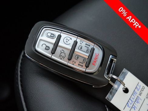 New 2026 Chrysler Pacifica Select FWD image 54