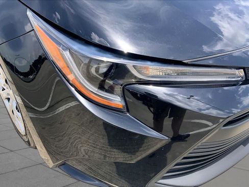 Used 2024 Toyota Corolla LE FWD image 27