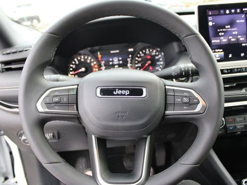 Used 2024 Jeep Compass Latitude w/ Altitude Special Edition image 13