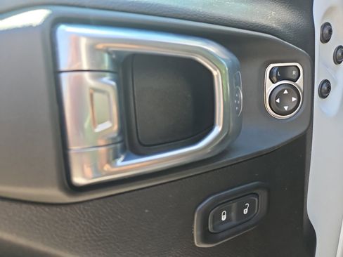 Used 2024 Jeep Wrangler Unlimited Rubicon 4xe image 22