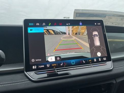 New 2026 Volkswagen Tiguan SE R-Line image 14